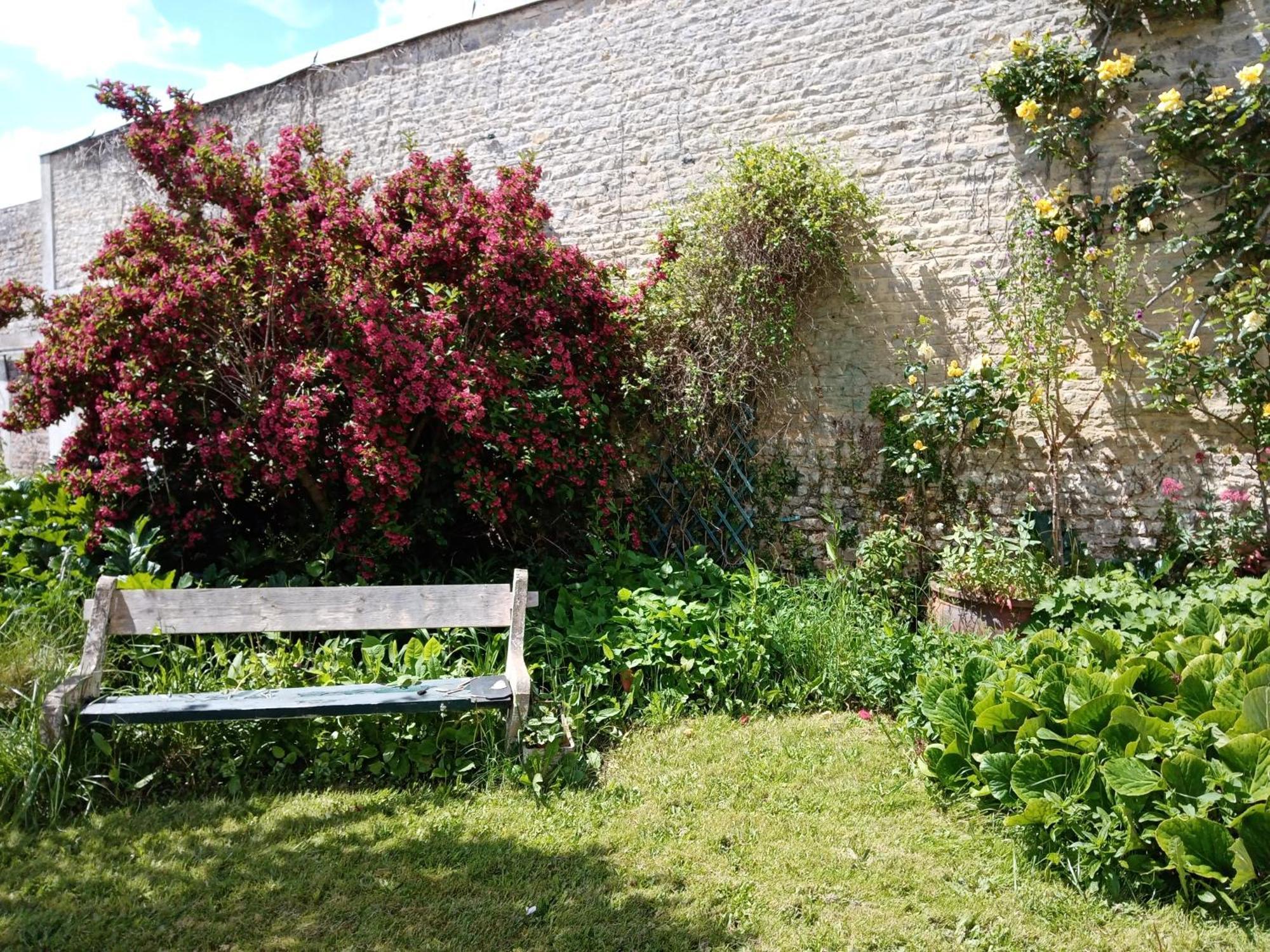 Bed and breakfast Rose Garden Bayeux Extérieur photo